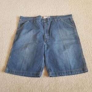 Levis Carpenter shorts